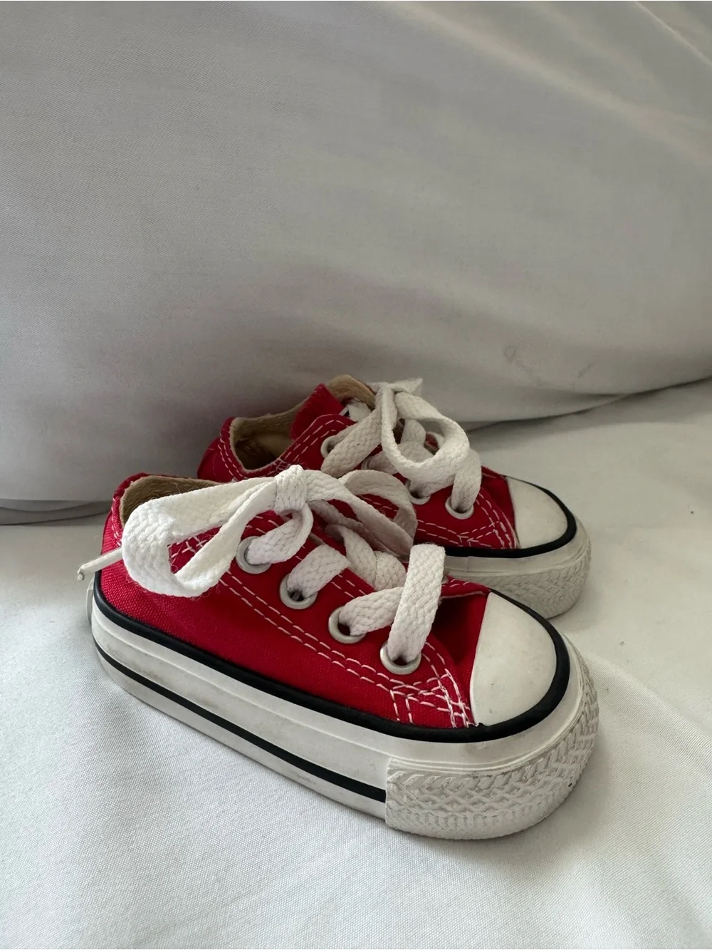 Red Low-Top Converse All-Stars Baby size 2.0